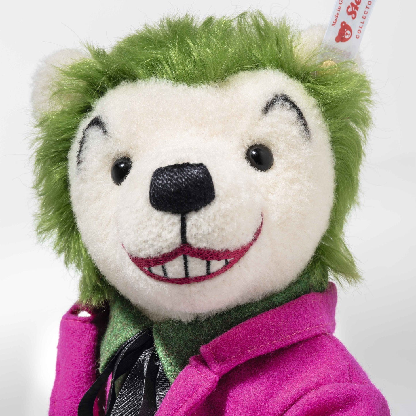 Steiff Batman, der Joker Teddybär (356292) Lieferbar ab: 30.09.2025