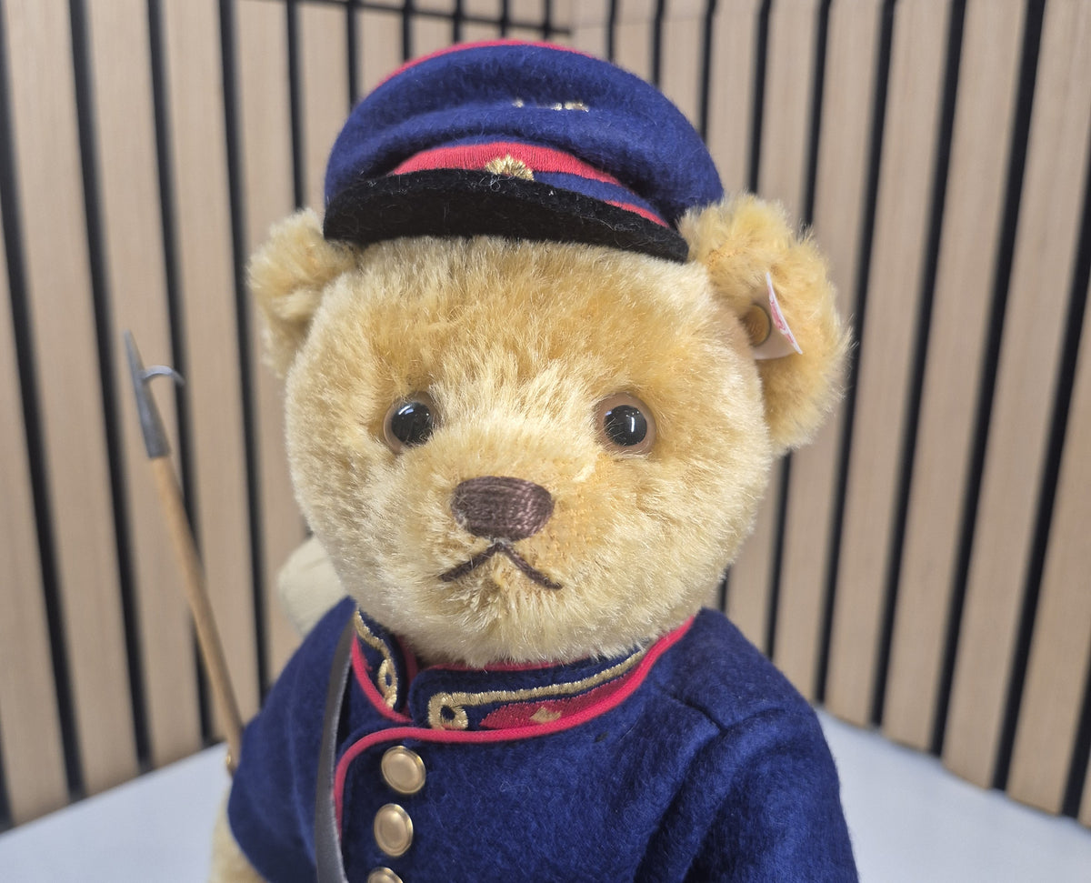 Steiff Friedrich der Preußische Briefträger - 32cm - (994487) - Neuwertig - Lim.