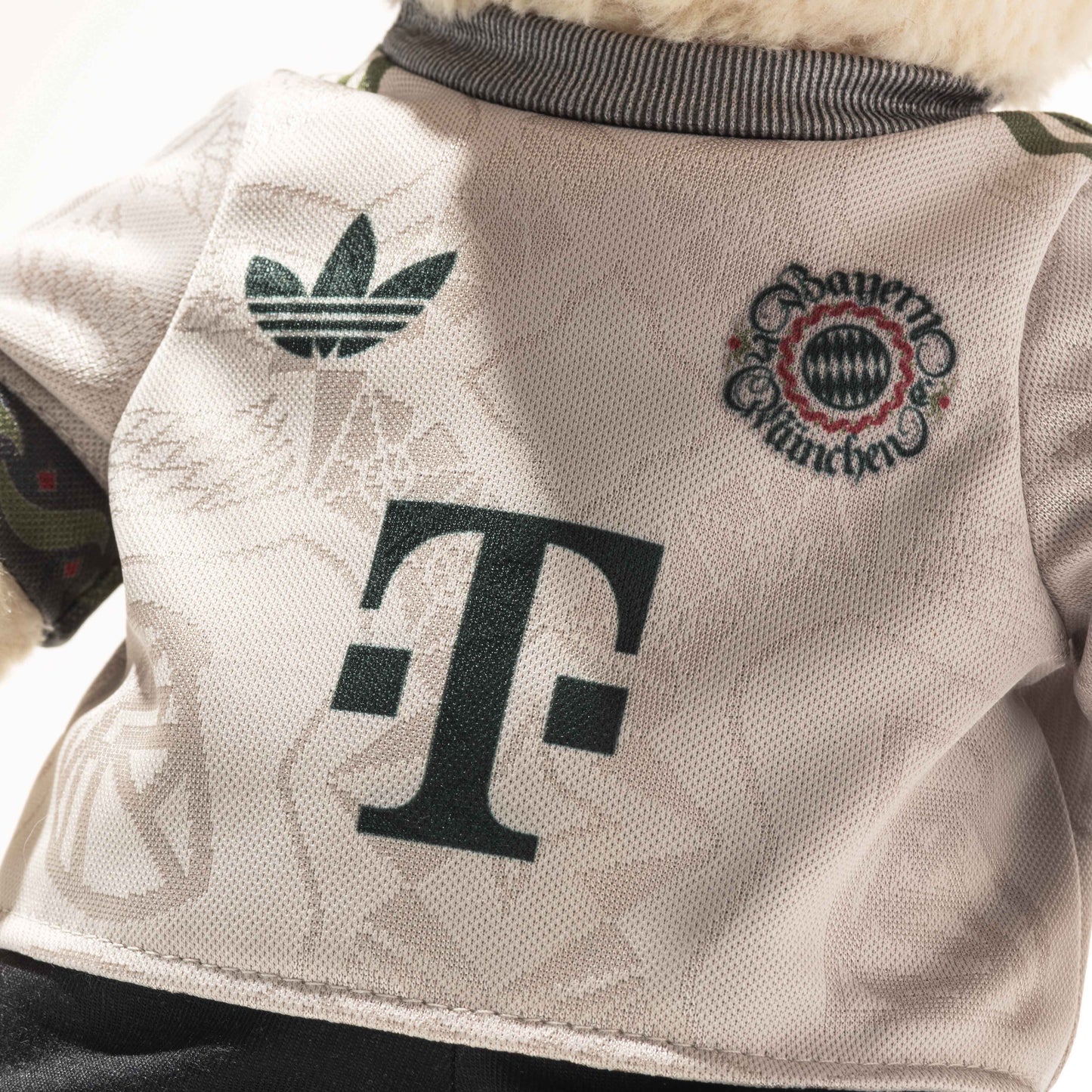 Steiff FC Bayern x Steiff Teddybär Wiesn™ - 30cm - NEU (672156) Neuheit 2026